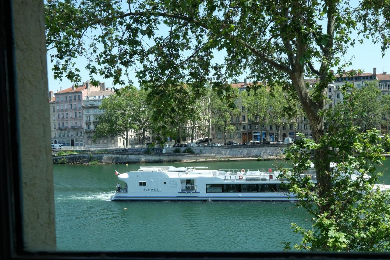 Honore Suite Vue Saone Lyon Exterior foto